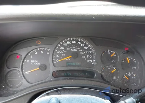 2003 Chevrolet Silverado 1500 из США, поврежденный, VIN 1GCEC19VX3E144938